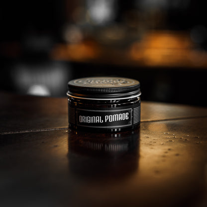 Charlemagne Original Pomade – Klassischer Glanz & Flexibler Halt (100 ml)