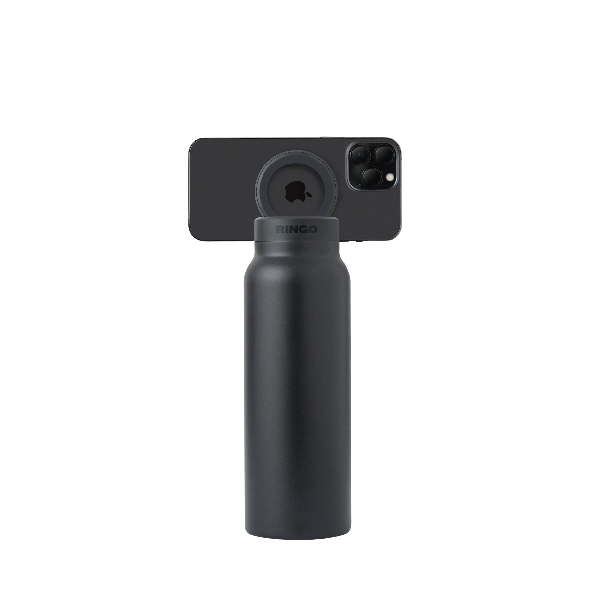 RINGO Flasche in Schwarz mit befestigtem iPhone in horizontaler Position über MagSafe-Halterung